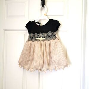 2/$30 Bonnie Baby dress size 3-6 m
